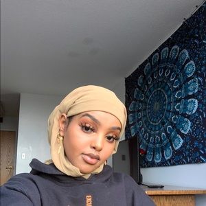 Meet your Posher, Salwa